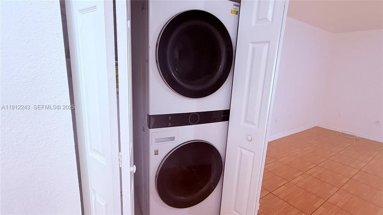 2243 Nw 135th Ter #2243 - Photo 6 of 23