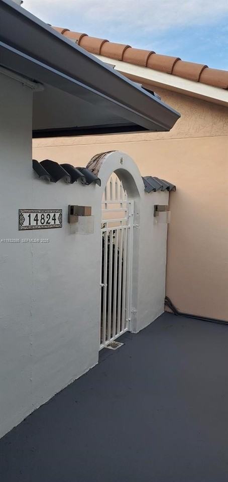 14824 Sw 60th St - Photo 2 of 23