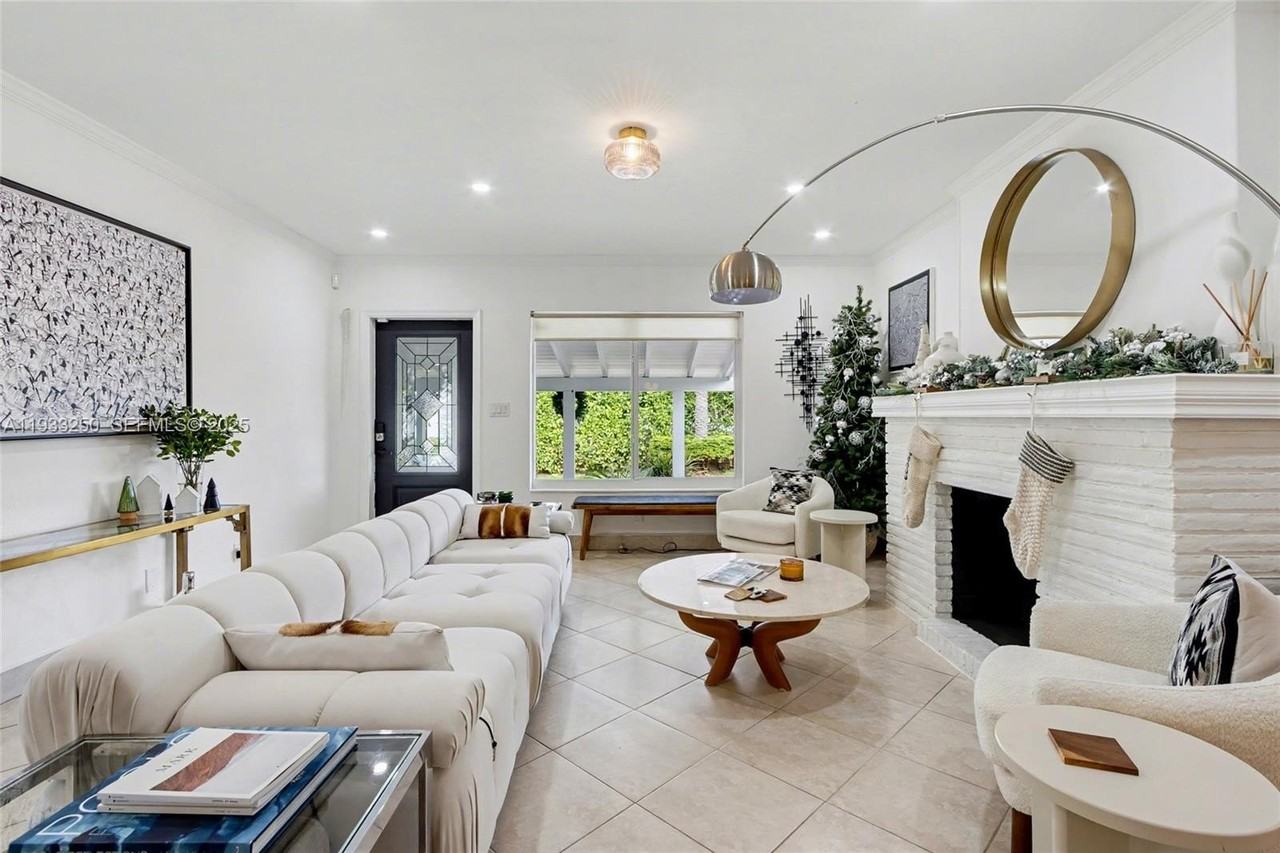 818 Nw 29th Ct - Photo 6 of 27