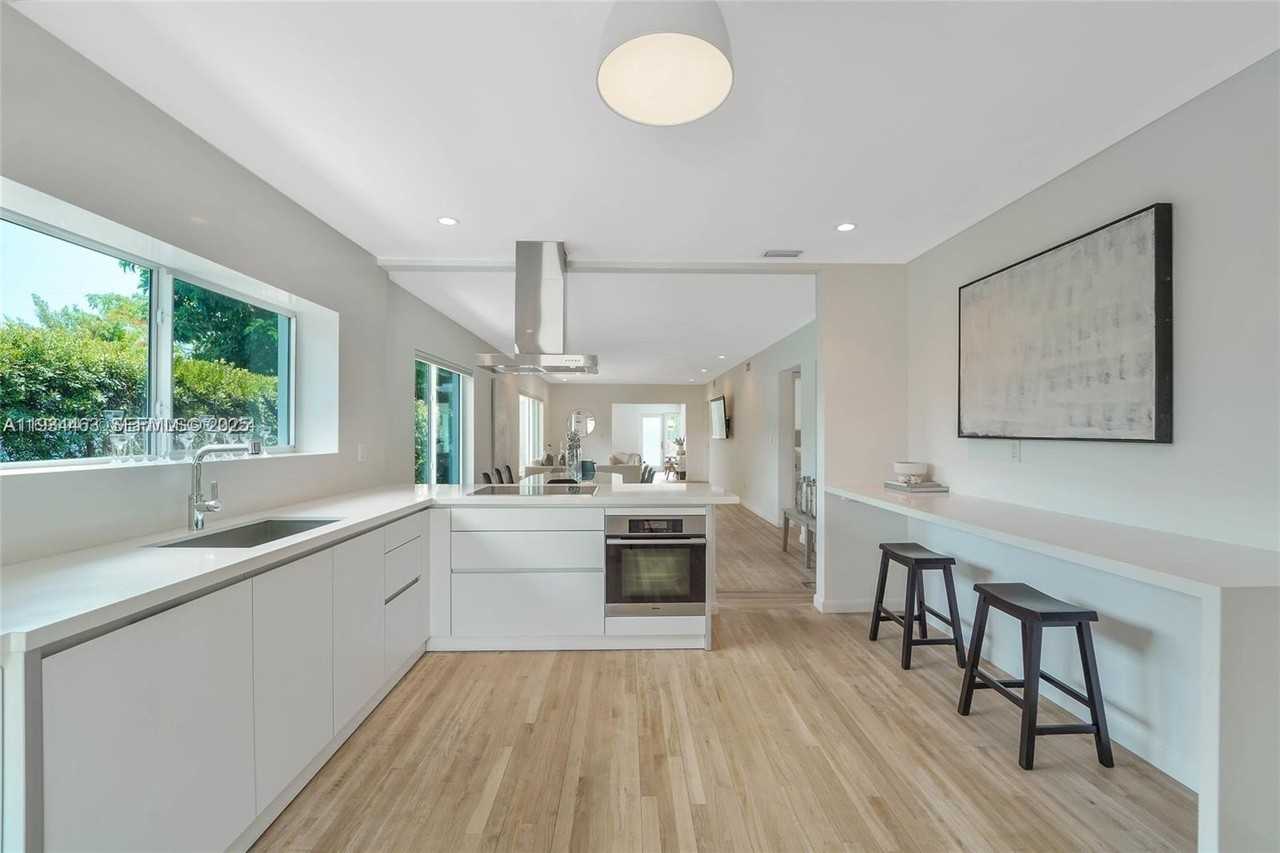 8918 Garland Ave - Photo 6 of 30