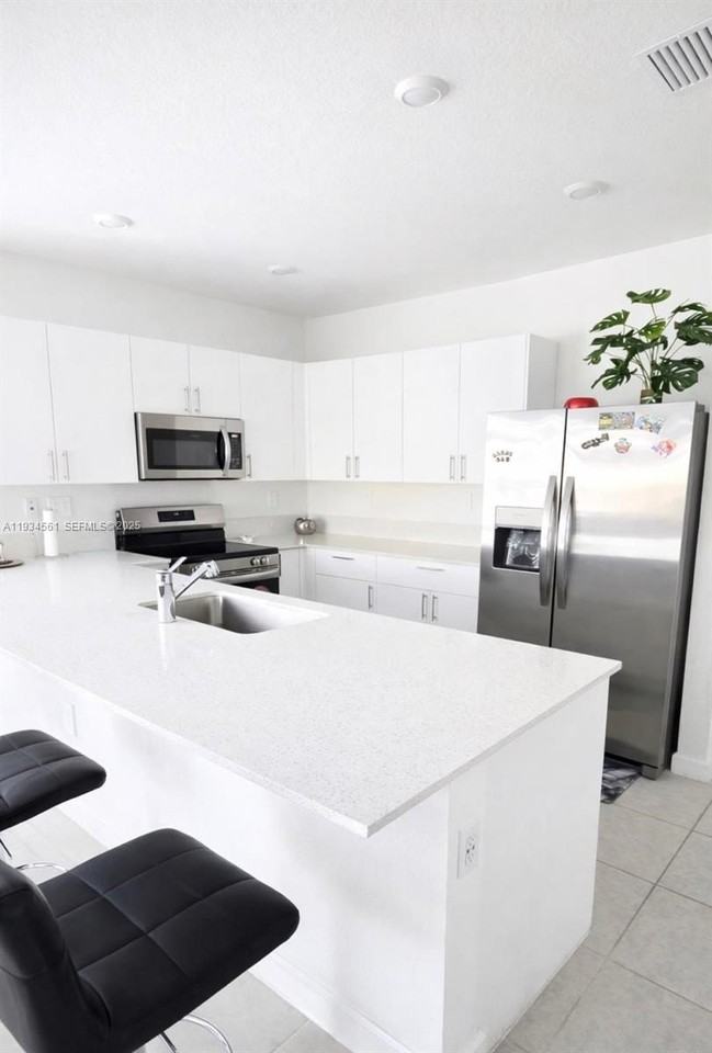 12841 Sw 243rd St #12841 - Photo 2 of 14