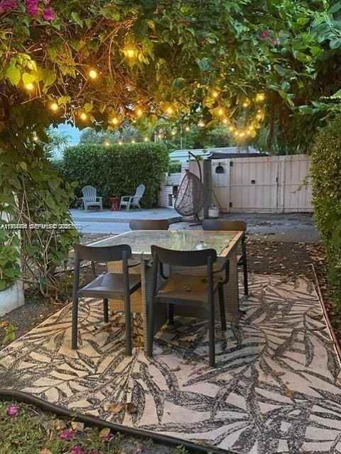 274 Nw 92nd St - Photo 5 of 19