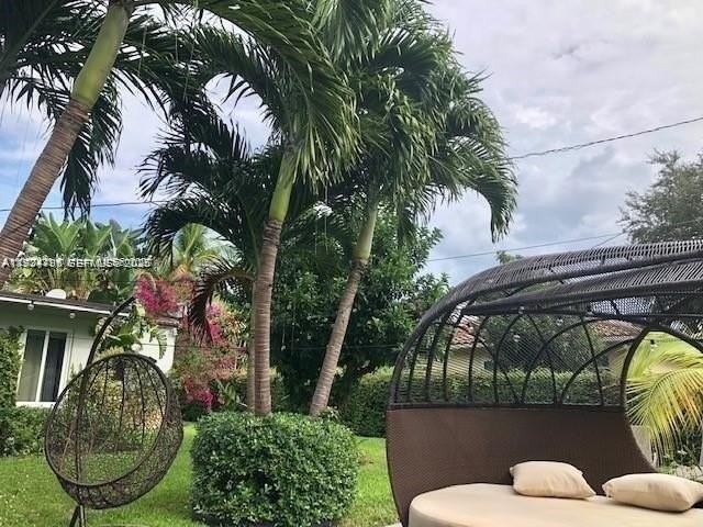 274 Nw 92nd St - Photo 7 of 19