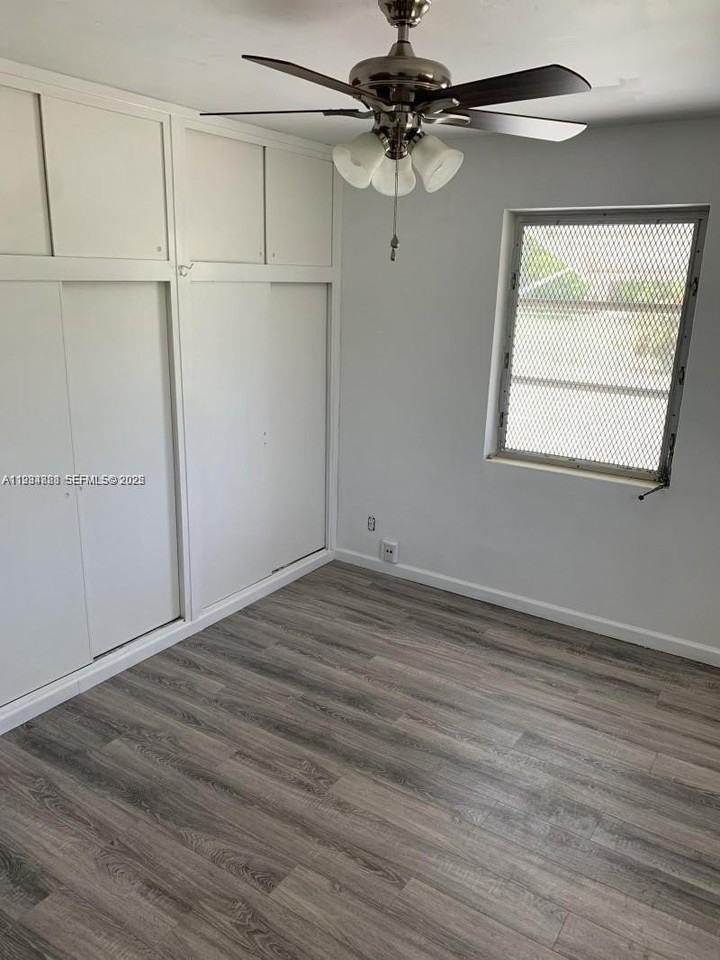 707 Greenbriar Dr - Photo 6 of 12