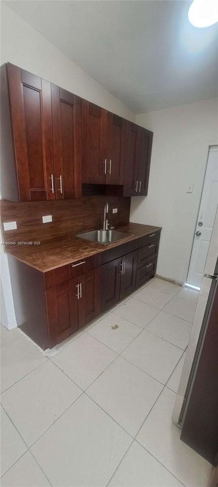 3083 Nw 32nd St #3083 - Photo 5 of 12