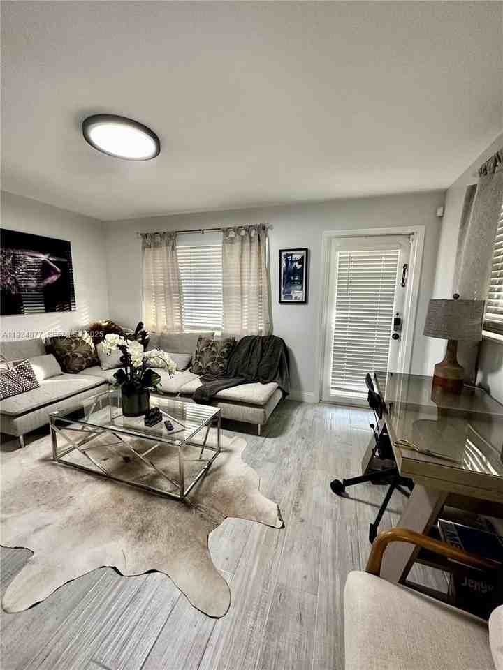 397 Nw 48th Ct #397 - Photo 6 of 8