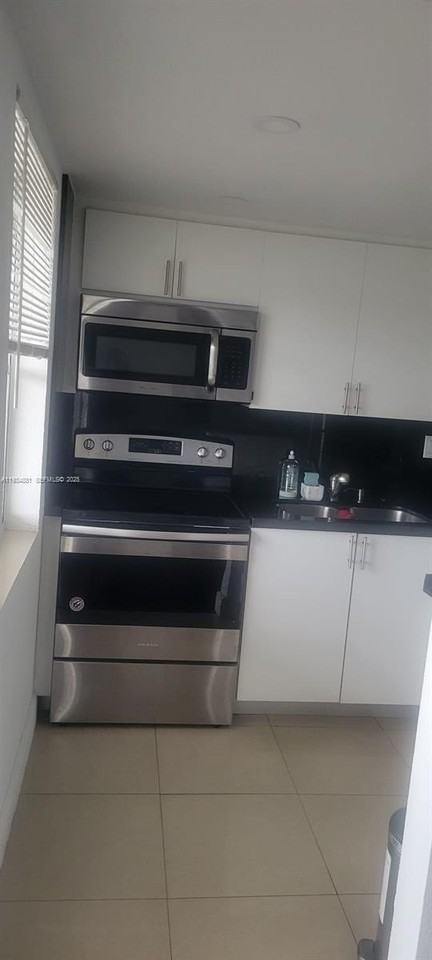 1750 Ne 115th St #608 - Photo 5 of 8