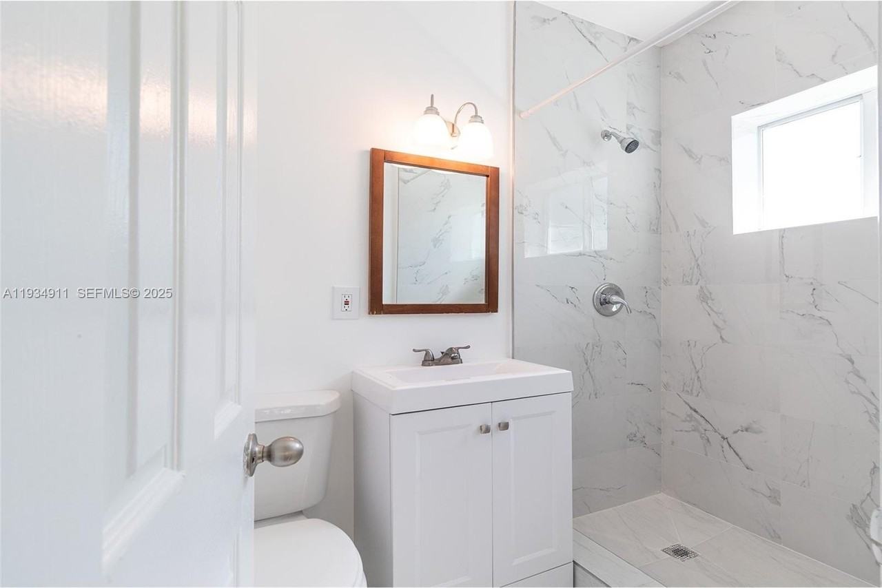 8430 Harding Ave #4A - Photo 3 of 41