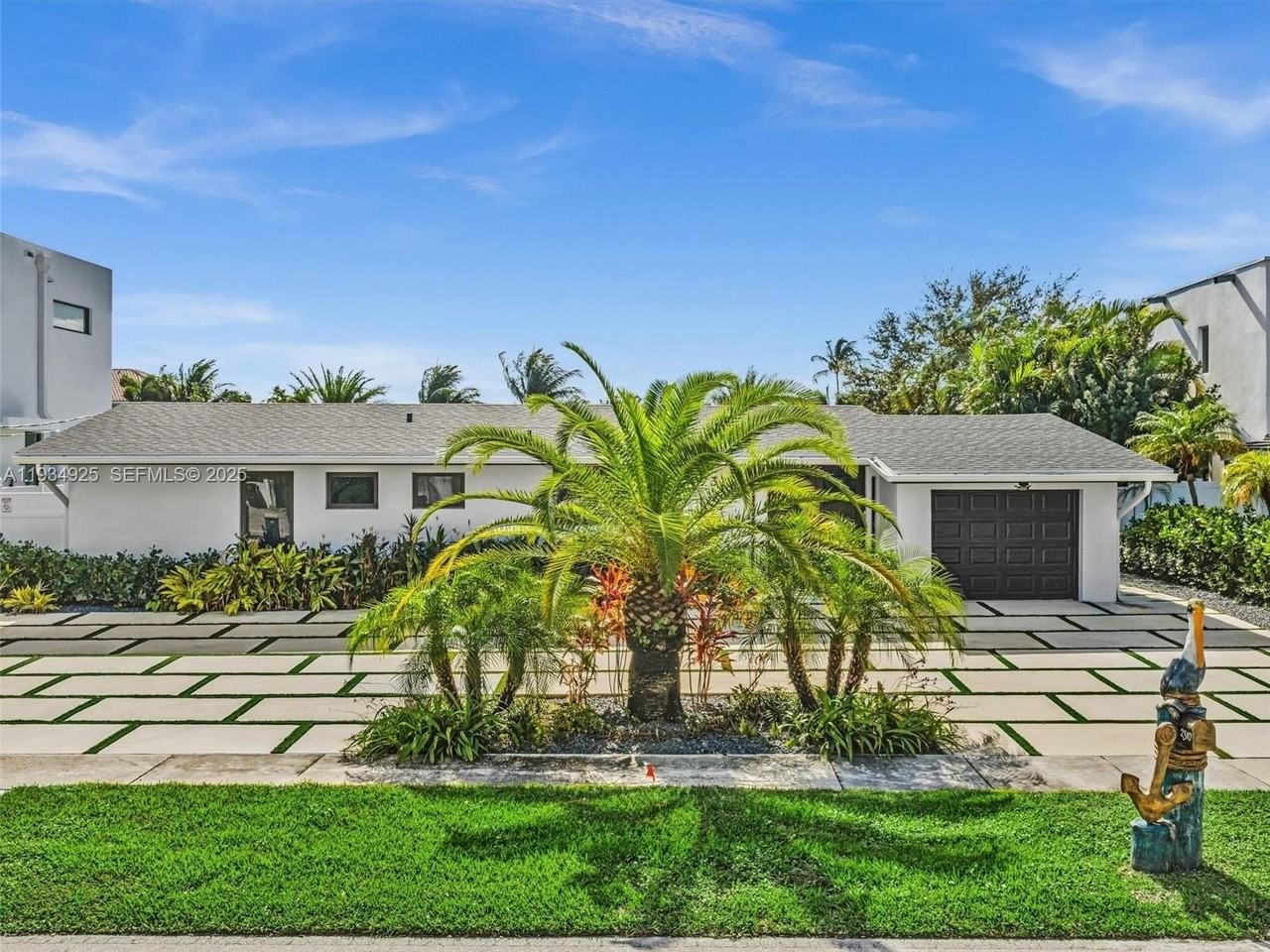 2310 Ne 48th Ct - Photo 3 of 39