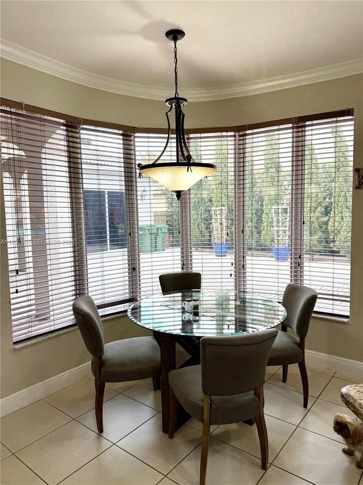 2239 Se 19th Ave #2239 - Photo 6 of 17