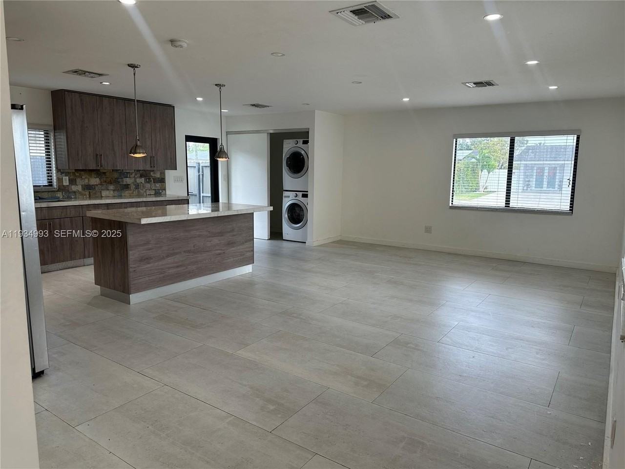 2832 Sw 124th Ct - Photo 4 of 30