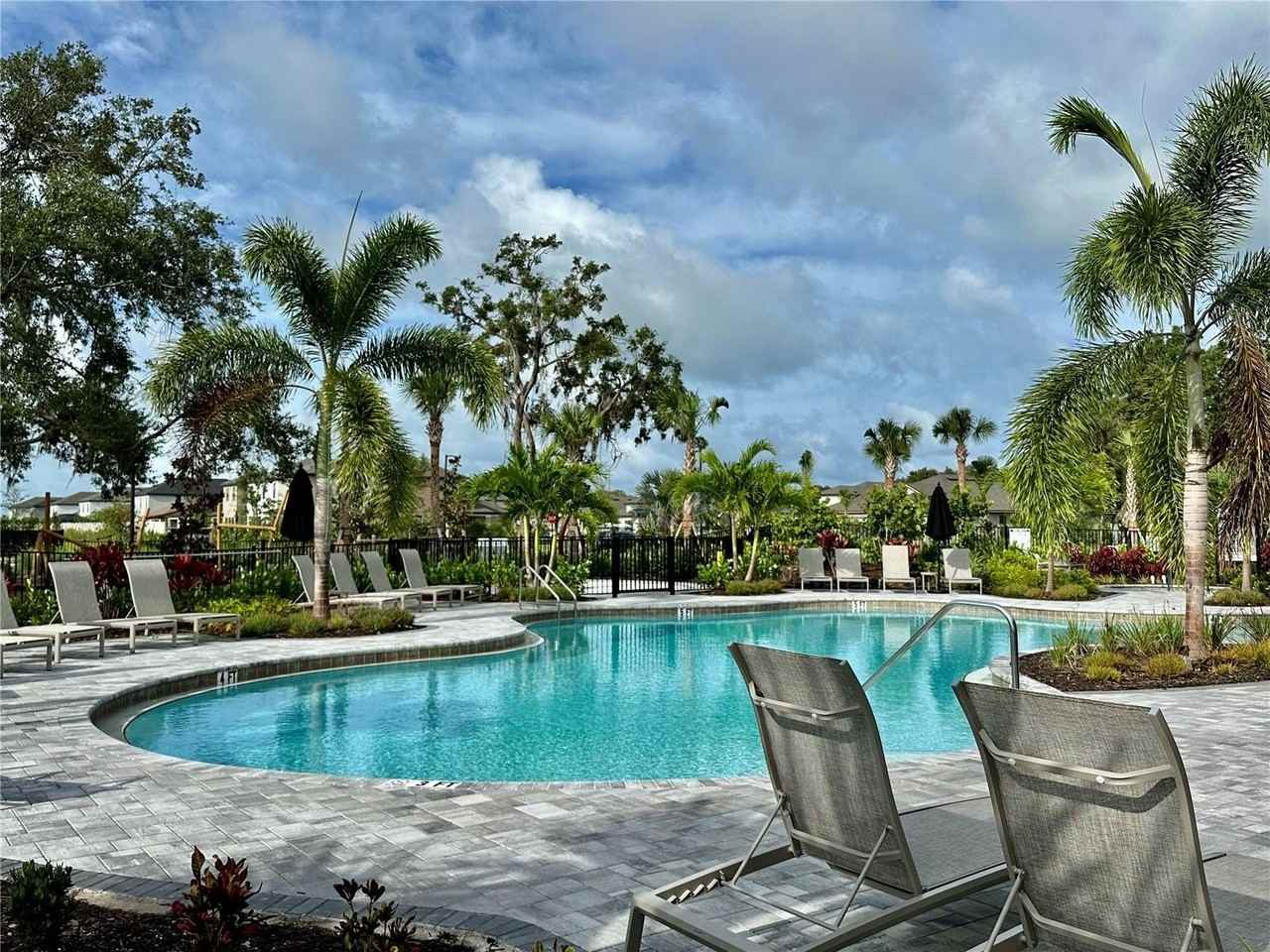 15109 Shady Palms Ln - Photo 2 of 43