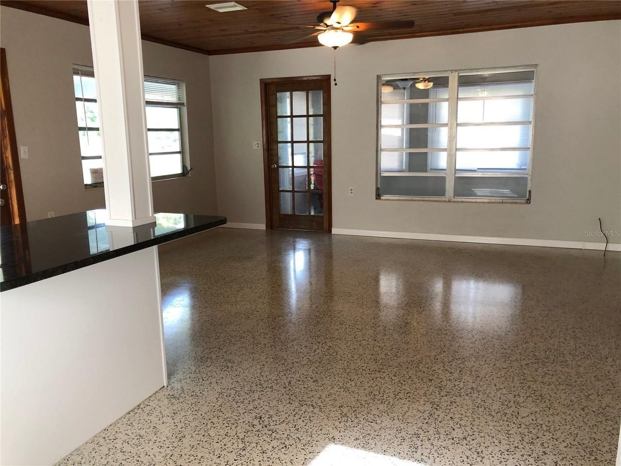 80 Beverly Cir - Photo 5 of 11