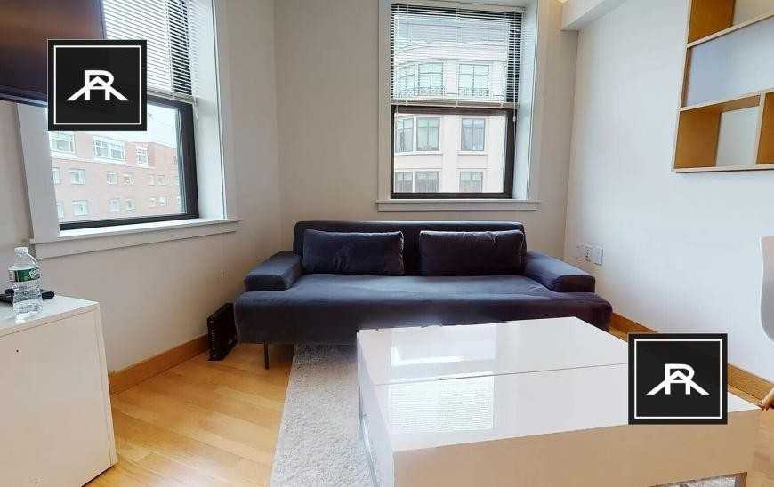 117 Mount Auburn St - Photo 3 of 5