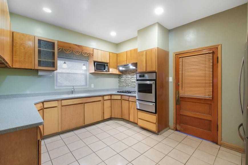 5434 W Wrightwood Ave - Photo 5 of 10