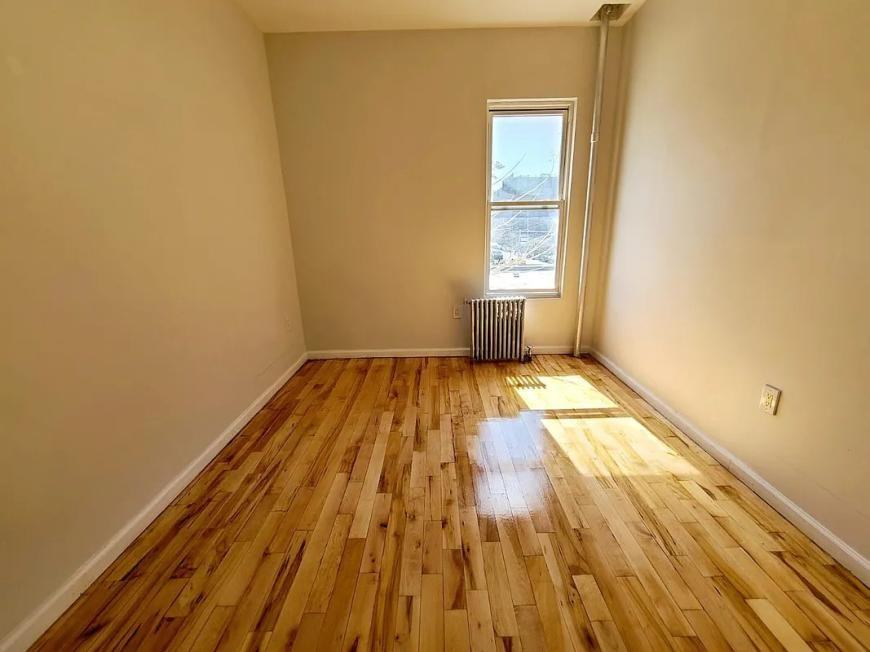 2106 Arthur Ave - Photo 4 of 10