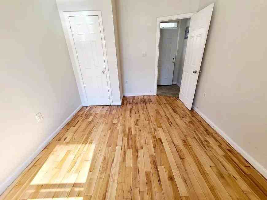 2106 Arthur Ave - Photo 7 of 10