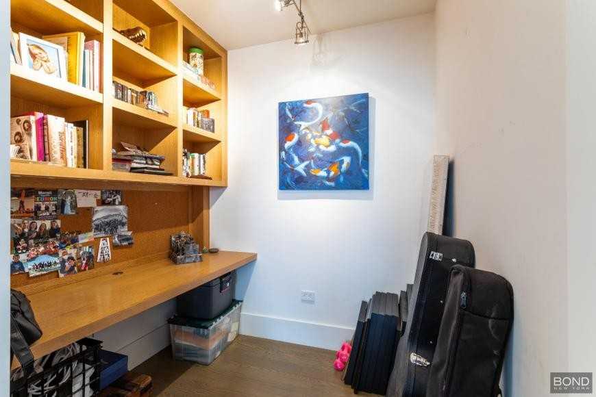 333 W 56th St - Photo 6 of 8