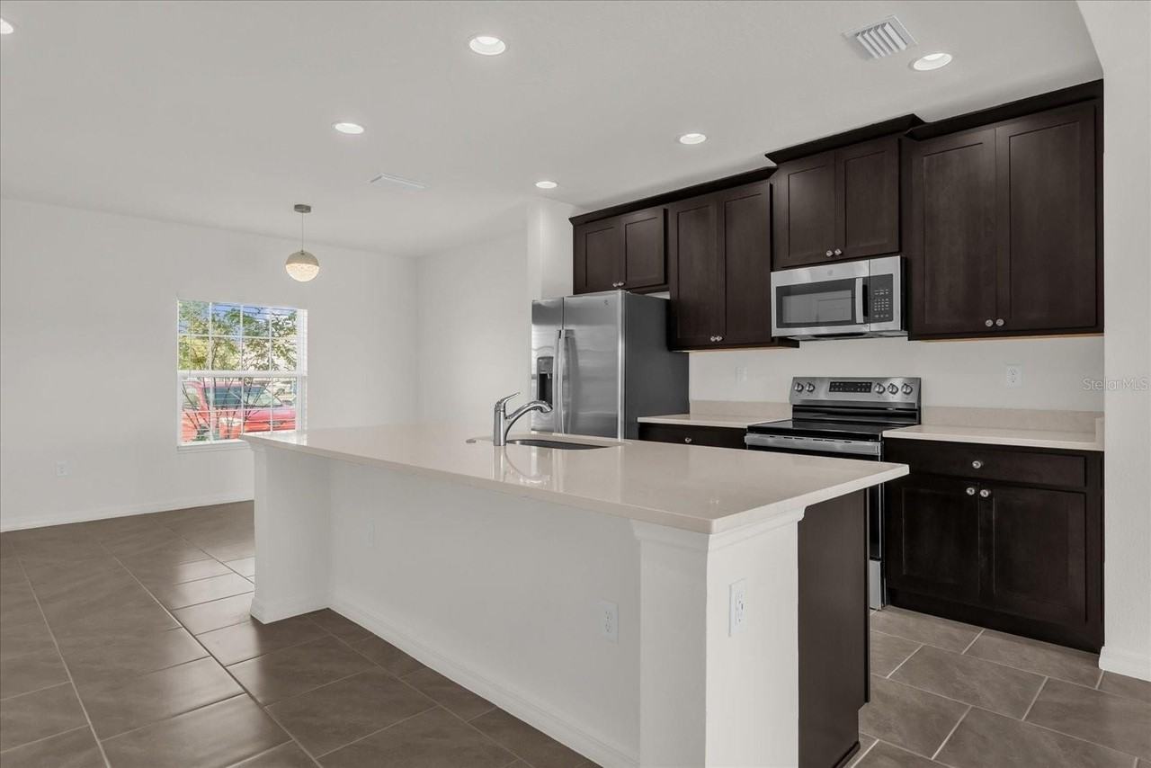 1108 Sand Torch Cir - Photo 2 of 20