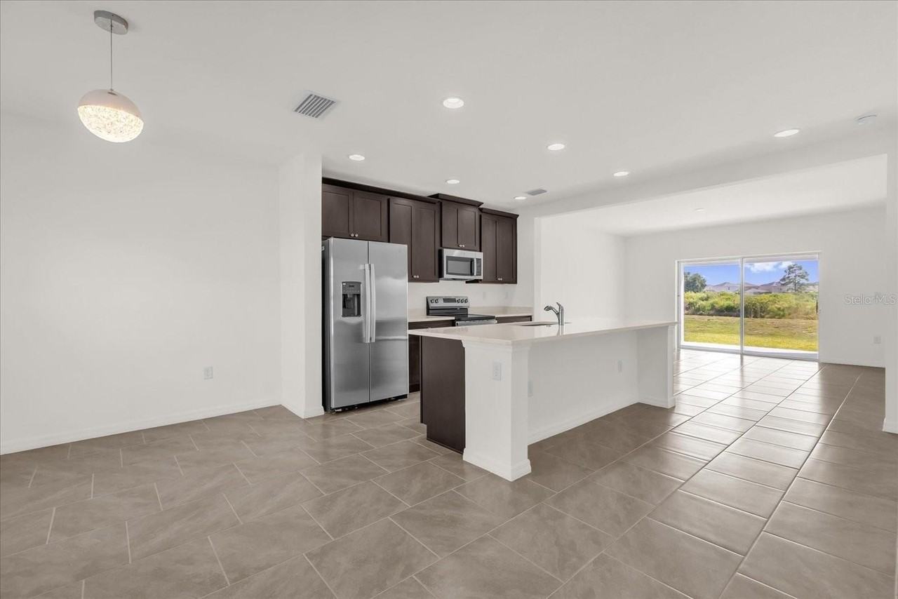 1108 Sand Torch Cir - Photo 3 of 20