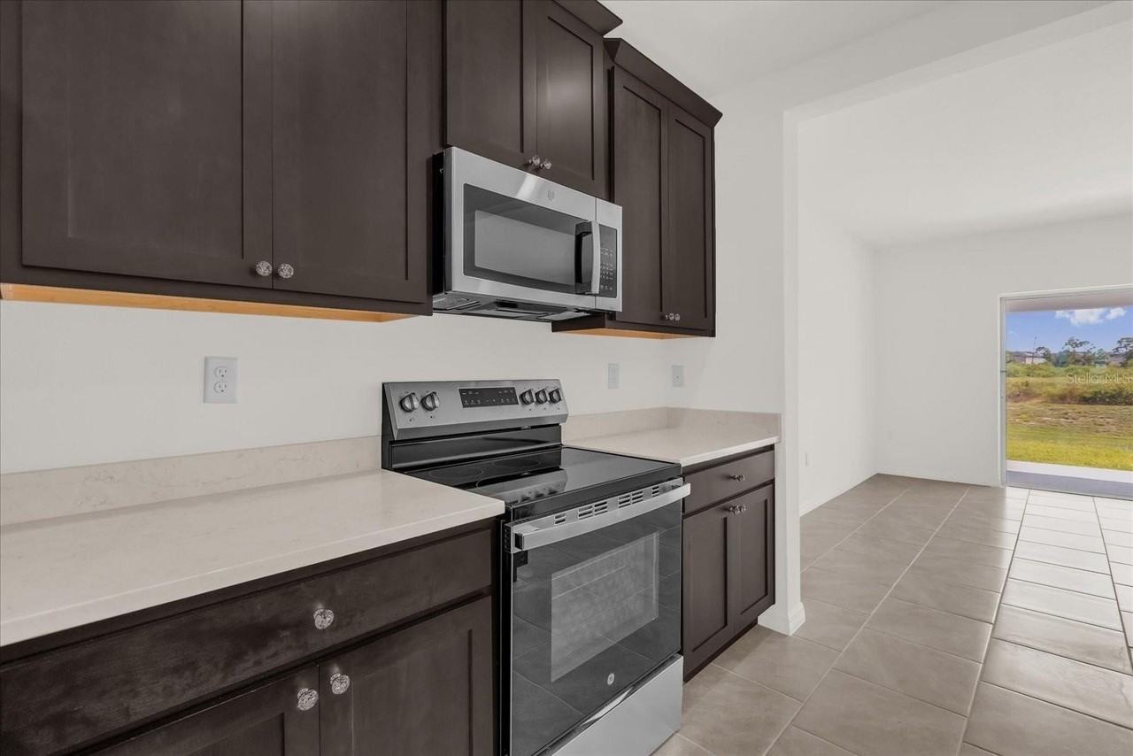 1108 Sand Torch Cir - Photo 4 of 20