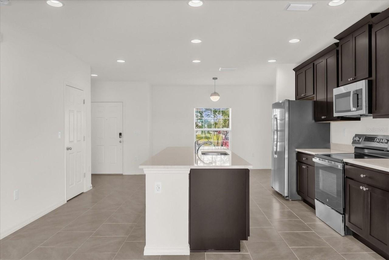 1108 Sand Torch Cir - Photo 6 of 20