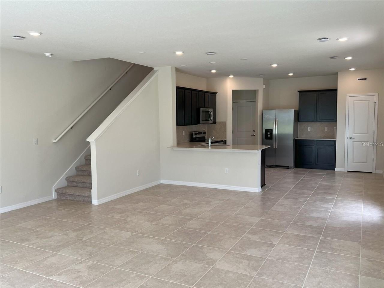 4655 Green Palm Ln - Photo 3 of 14