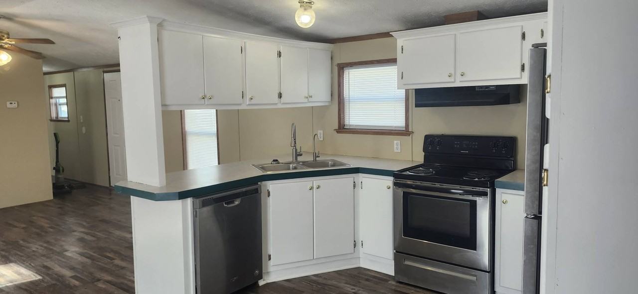 113 Sir Williams Ct #113 - Photo 6 of 10