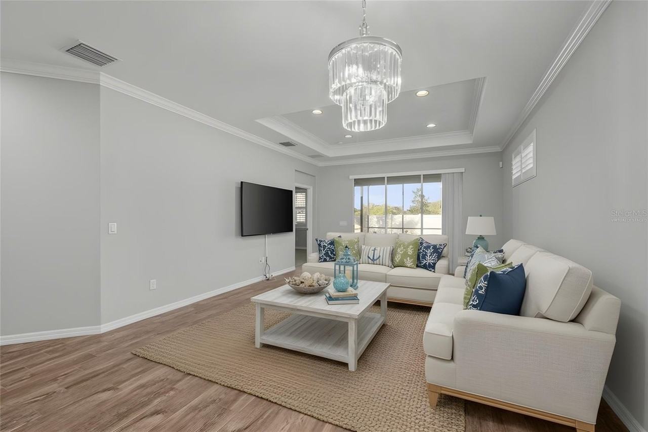 1466 Twin Villas Way - Photo 5 of 29