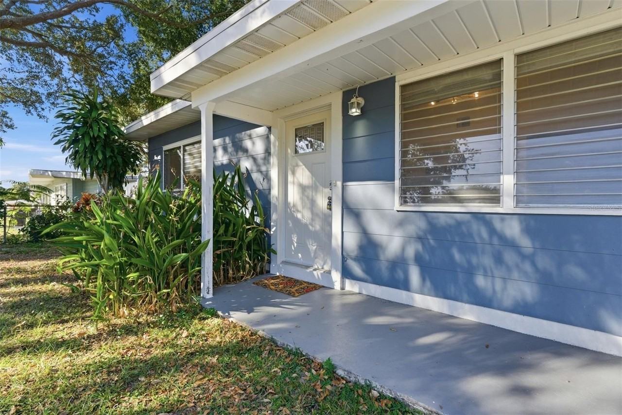 5481 47th Ave N - Photo 5 of 38