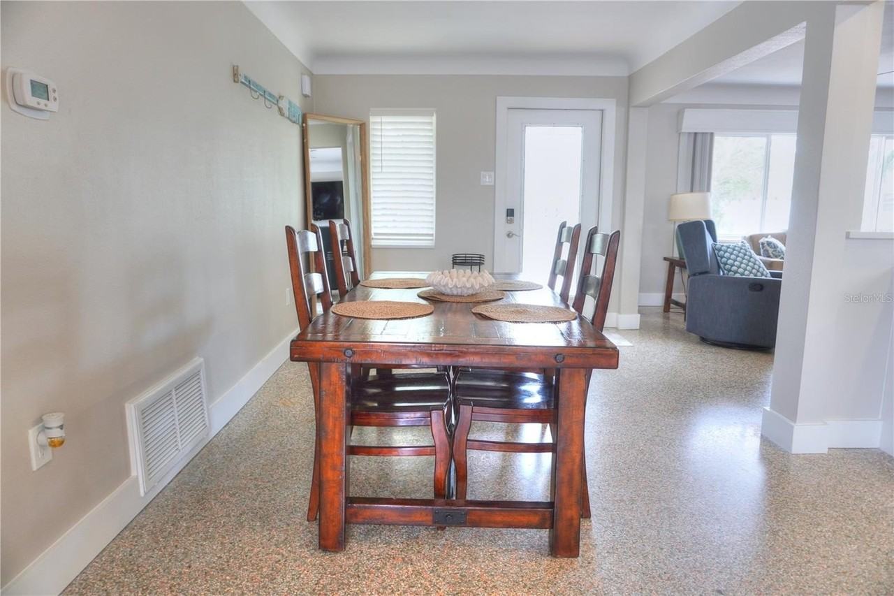 104 163rd Ave - Photo 6 of 22