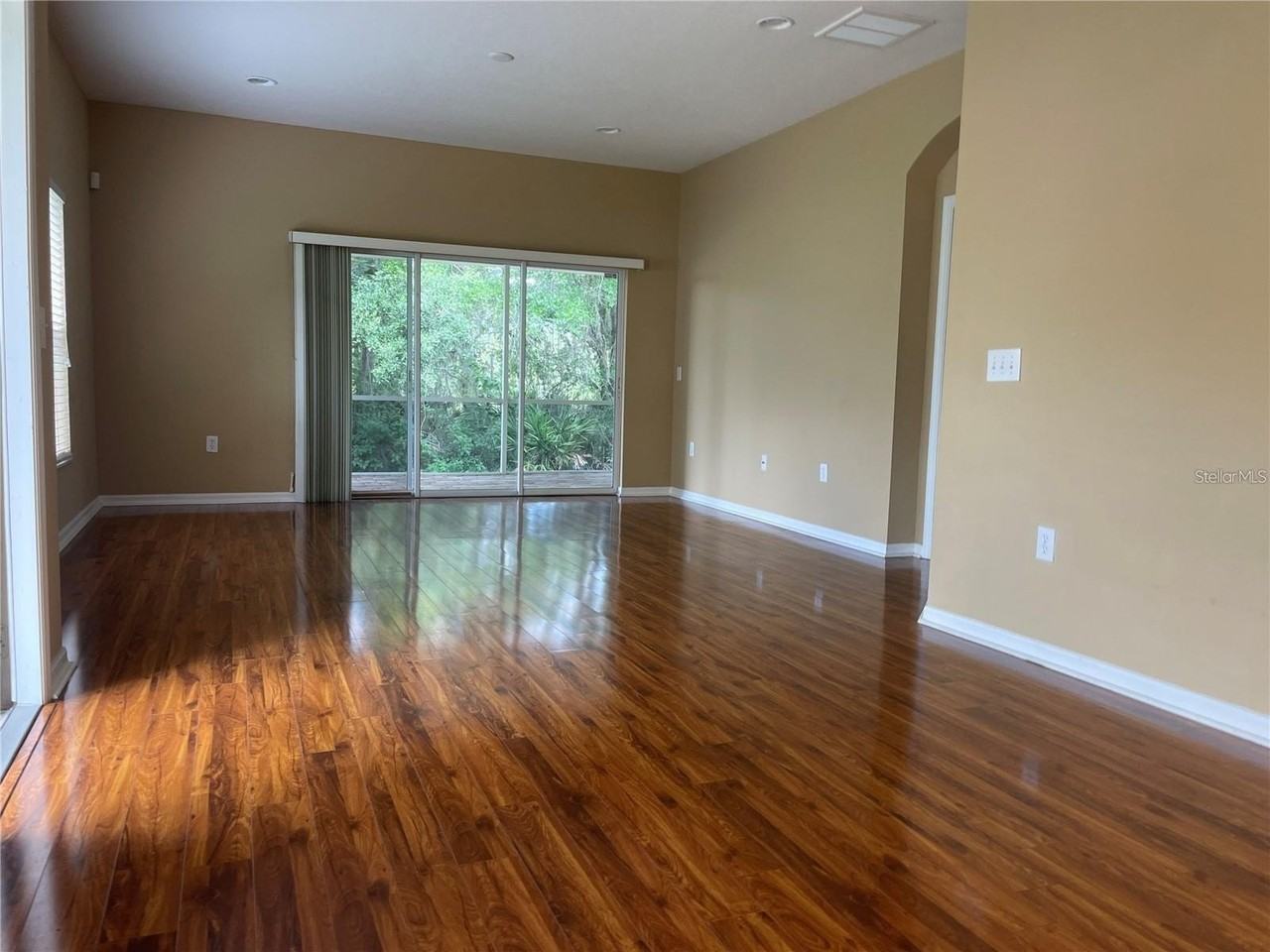 20120 Weeping Laurel Pl - Photo 4 of 31