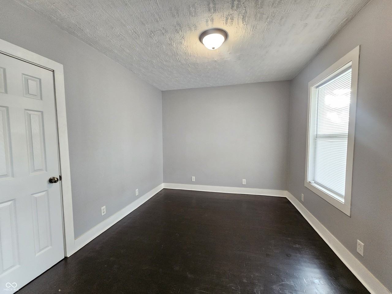 1728 Noble St - Photo 6 of 16