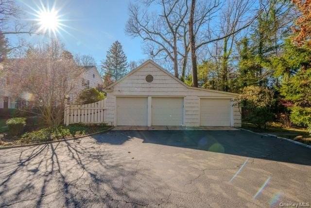 10 Hidden Pond - Photo 4 of 46