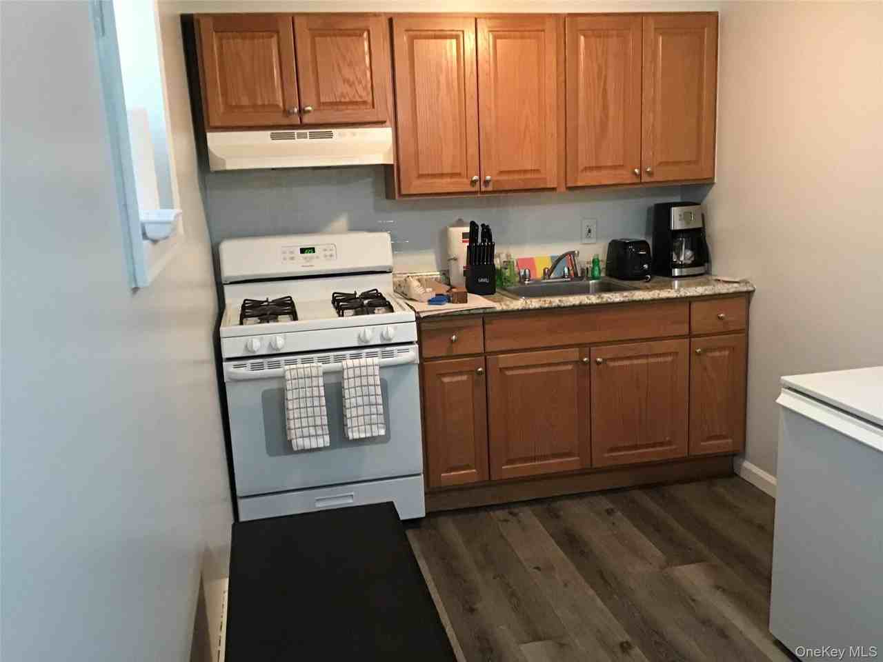 46 Benson St - Photo 2 of 11