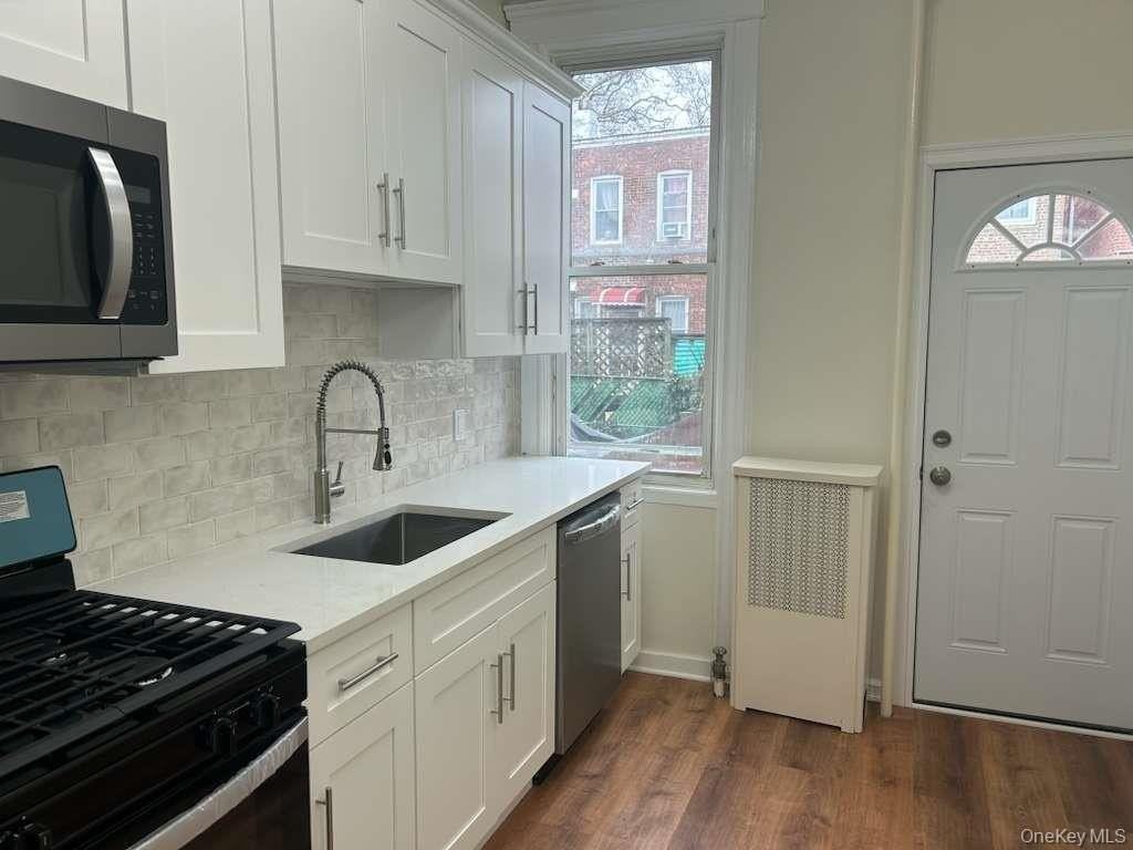 8823 85th St #1L - Photo 6 of 17