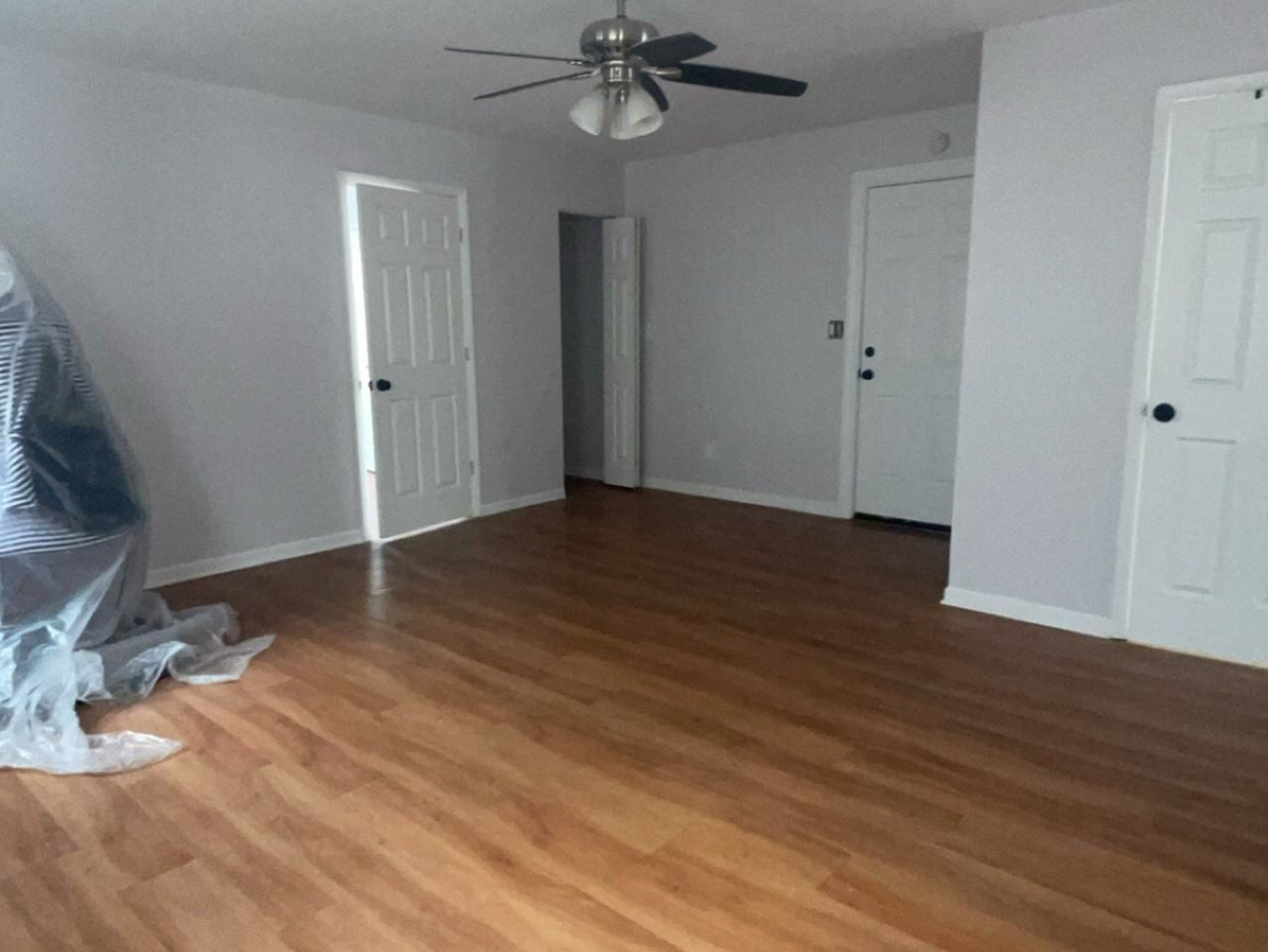 3611 N Sacramento Ave - Photo 2 of 13