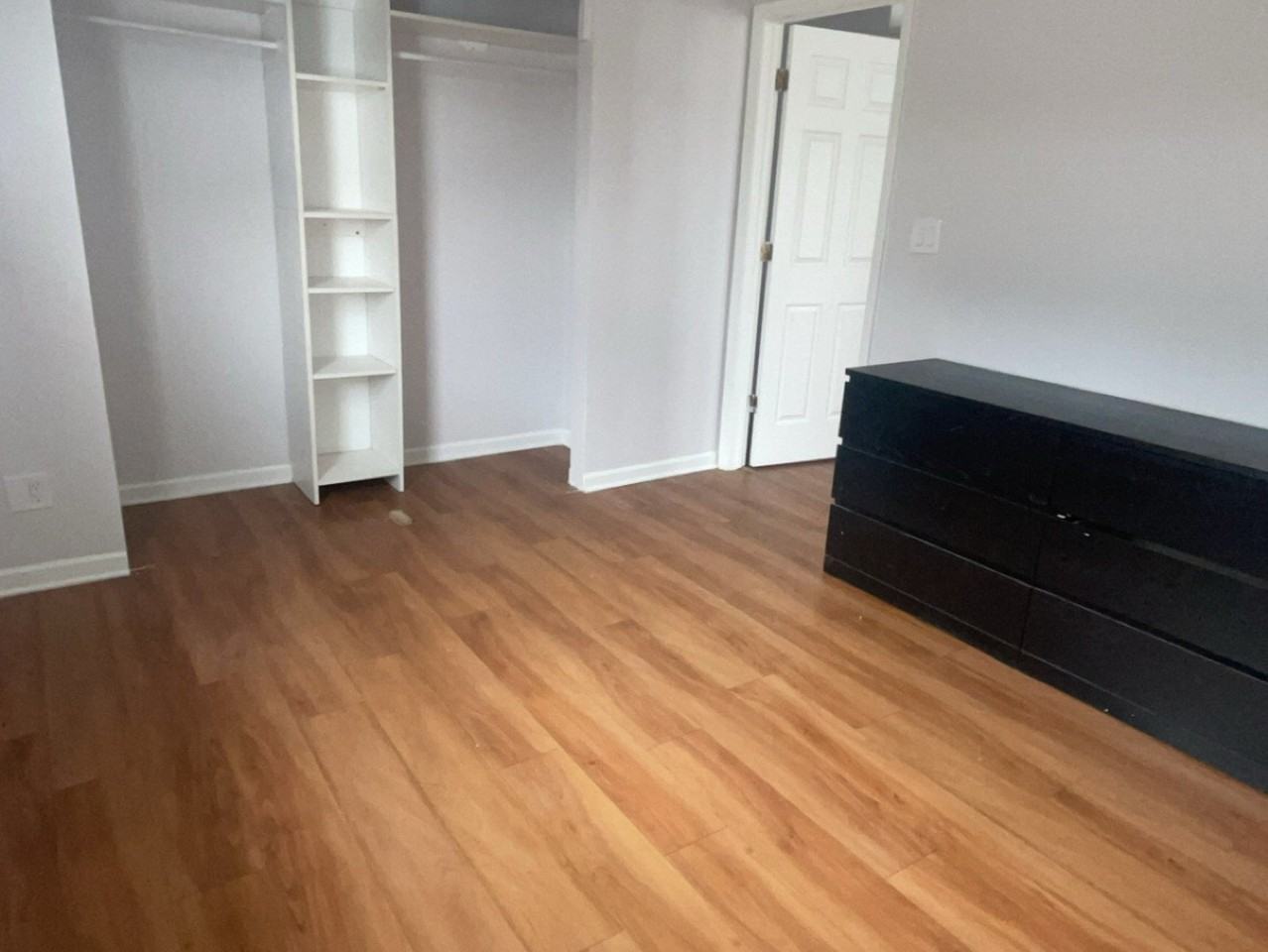 3611 N Sacramento Ave - Photo 6 of 13