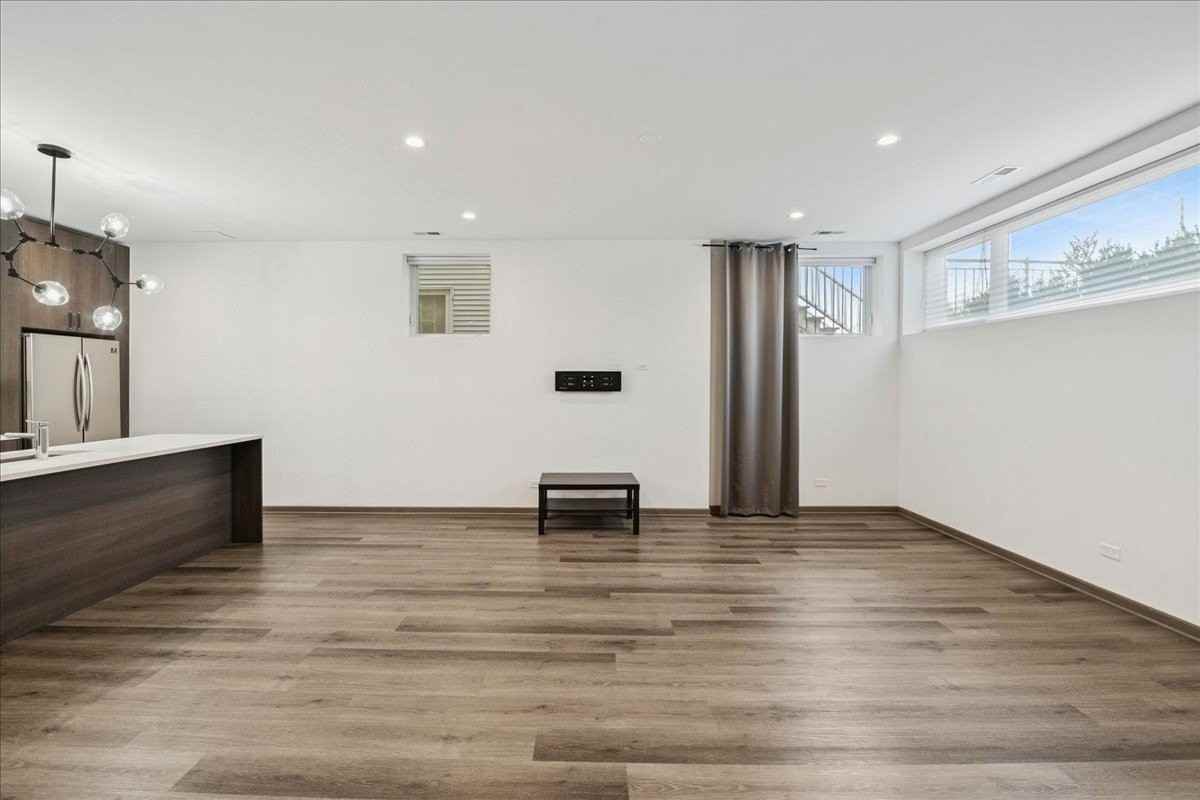 4321 N Cicero Ave Apt G #G - Photo 5 of 21