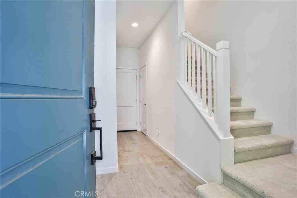 224 Babson Ct - Photo 5 of 48