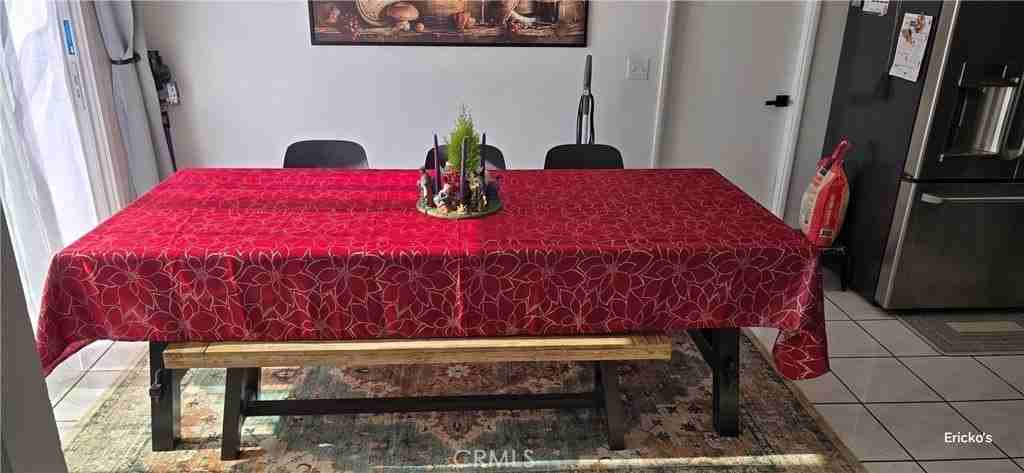 240 E Shady Grove Dr - Photo 3 of 5