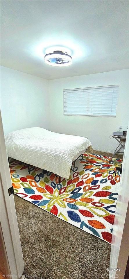 240 E Shady Grove Dr - Photo 5 of 5