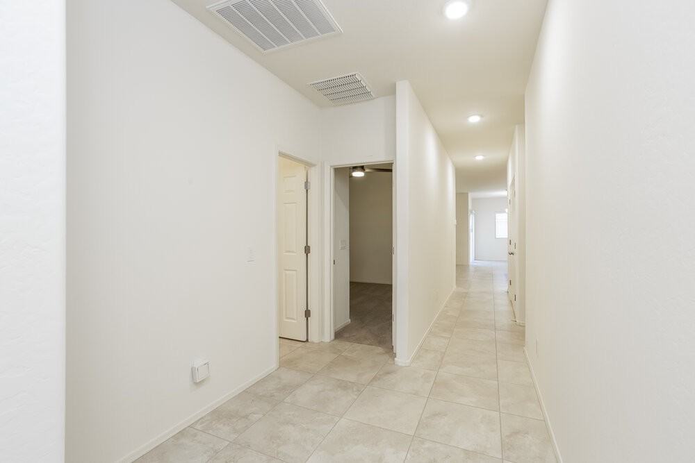 4086 W Winston Dr - Photo 3 of 16