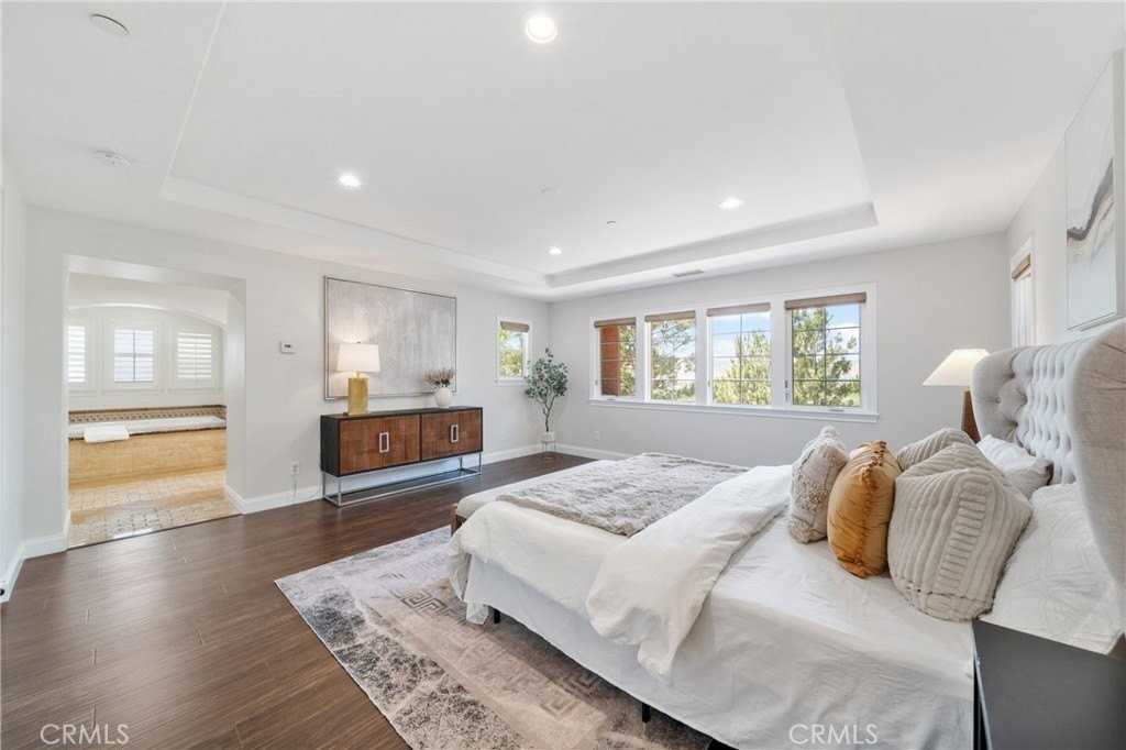 15 Basilica Pl - Photo 5 of 9