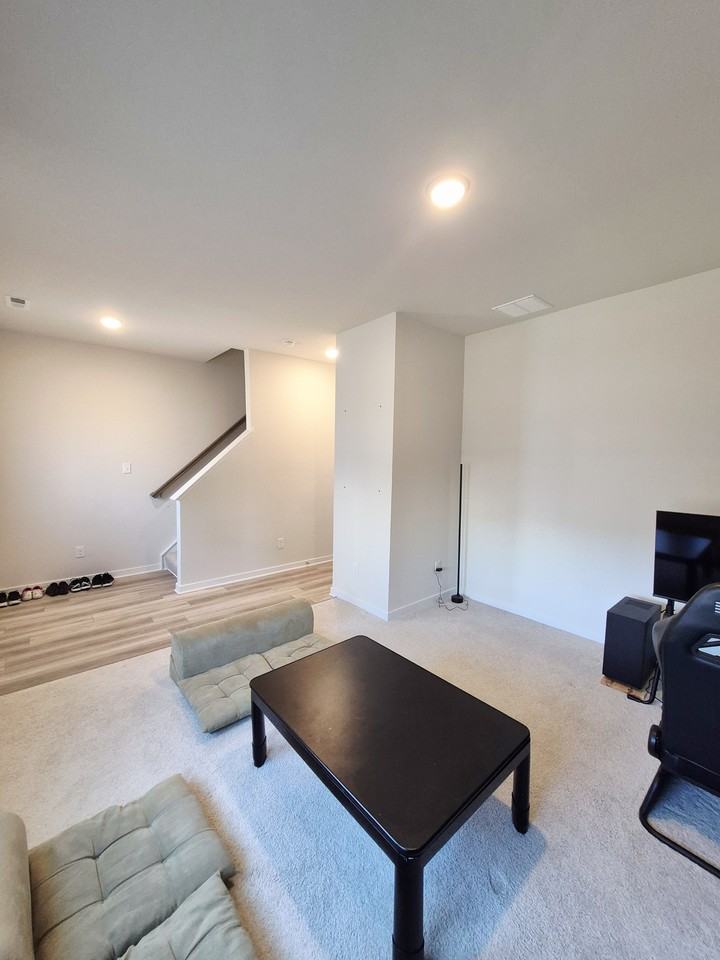 4012 Park Trail Dr #1 - Photo 3 of 37