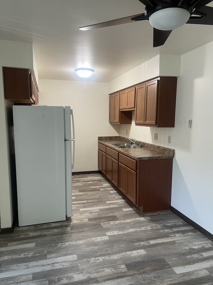 6951 N 76th St #213 - Photo 4 of 12