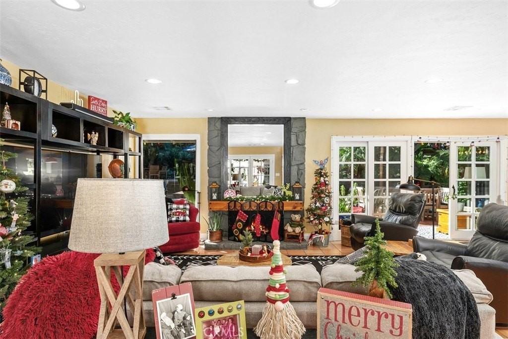 2621 Via Cascadita - Photo 7 of 32