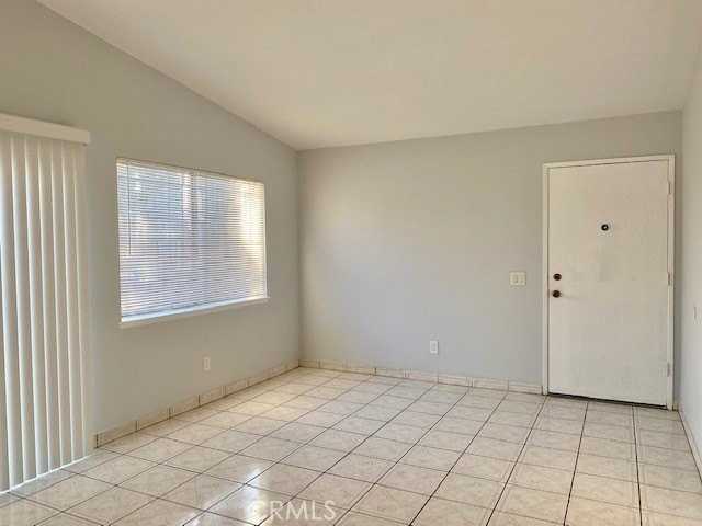 5640 Sexton Ln - Photo 5 of 18