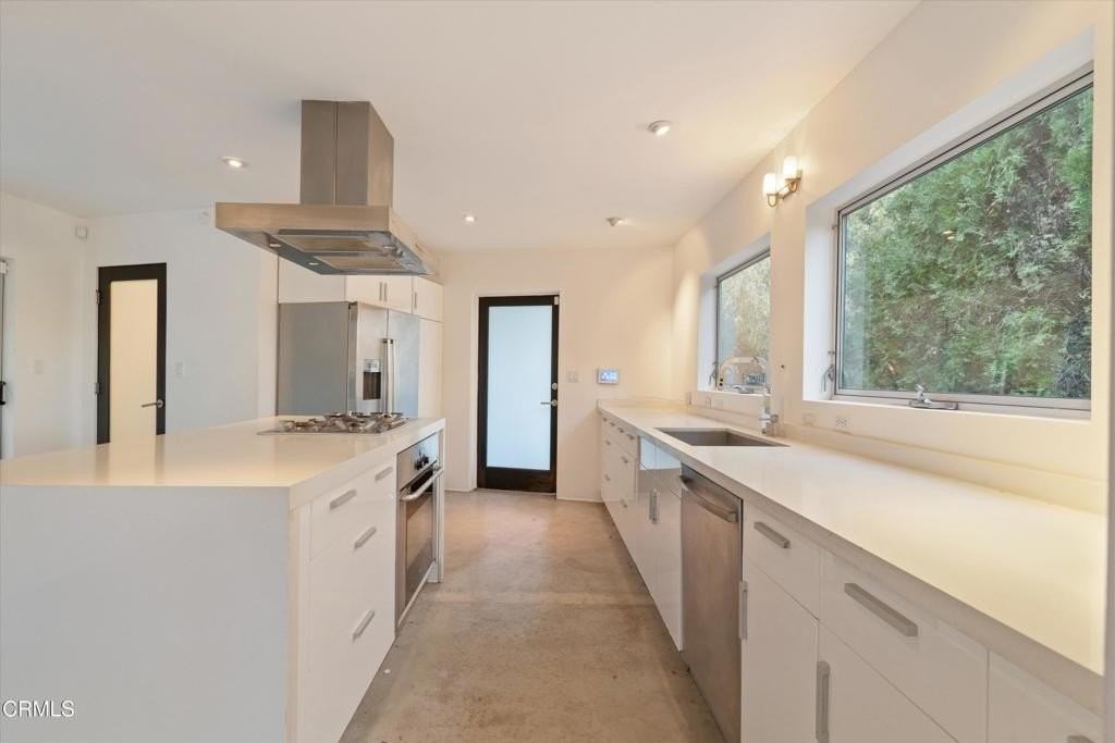 4520 San Andreas Ave - Photo 6 of 28