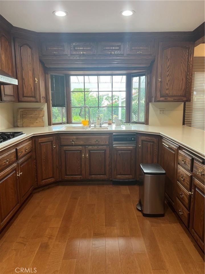 6747 Verde Ridge Rd - Photo 3 of 34